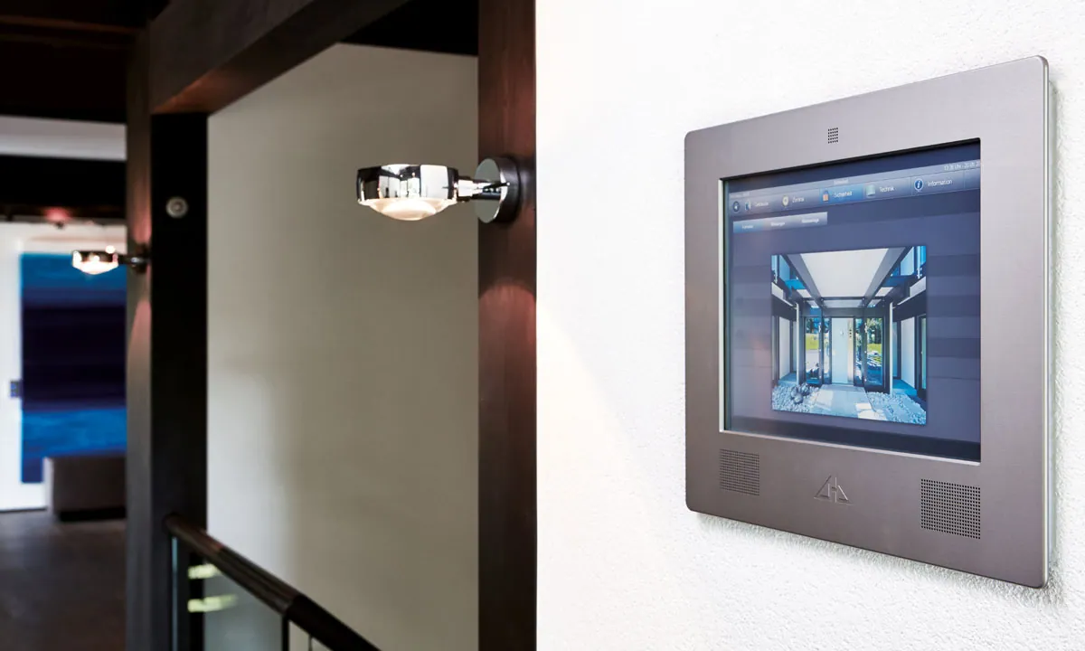 Qualität - Türsprechstation mit Smart-Home Panel &middot; Elektroanlagen Bonkosch